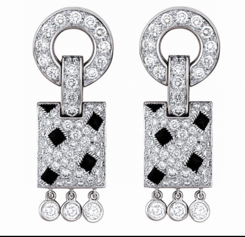 Ca*t1er earrings